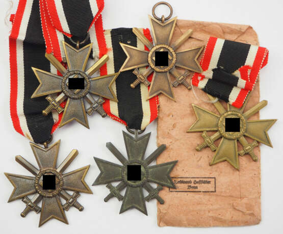 Kriegsverdienstkreuz, 2. Klasse mit Schwertern - 5 Exemplare. - photo 1