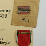 Medaille zur Erinnerung an den 13. März 1938, mit Verleihungstüte und Urkunde für einen Gastwirt. - фото 2