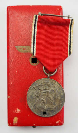 Medaille zur Erinnerung an den 13. März 1938, im Etui. - photo 1
