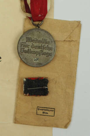 Medaille für deutsche Volkspflege, mit Verleihungstüte und Urkunde für einen Kreisobmann der NSKOV in Hutthurm. - Foto 2