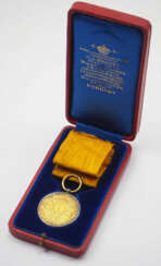 Niederlande: Hausorden von Oranien, 2. Modell (1908-1969), Verdienstmedaille, in Gold, im Etui.