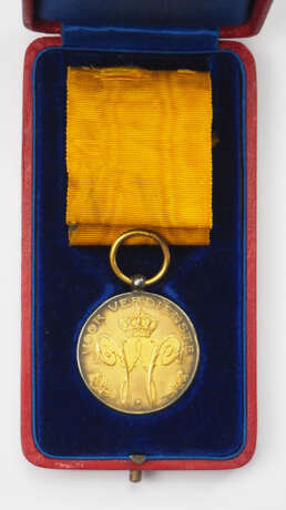 Niederlande: Hausorden von Oranien, 2. Modell (1908-1969), Verdienstmedaille, in Gold, im Etui. - photo 2