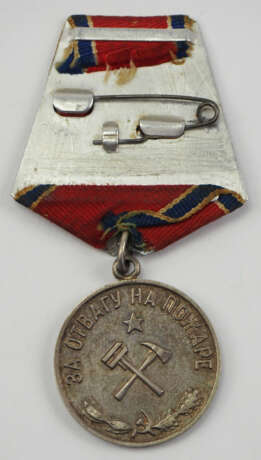 Sowjetunion: Medaille für Tapferkeit beim Brandschutz. - Foto 2