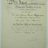 Sachsen: Albrechtsorden, Ritterkreuz 2. Klasse Urkunde für einen Oberarzt im 4. Feldartillerie Regiment Nr. 48. - Foto 1