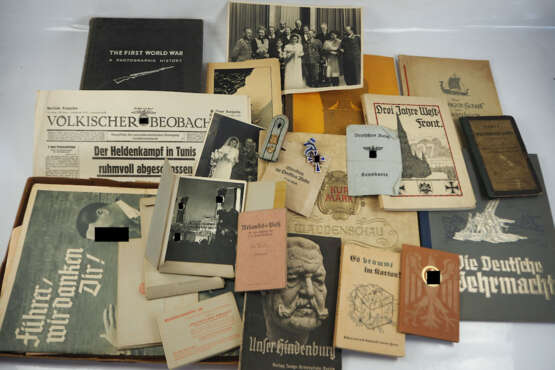 3. Reich: Literatur und Zigarettenbilder Alben Posten. - Foto 1