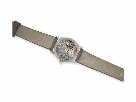 Armbanduhr: extrem seltene, frühe Omega Herrenuhr mit Sonderzifferblatt "Heiliger Christophorus" und Zentralsekunde, ca.1938 - Foto 2