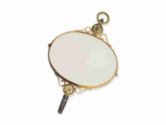 Uhrenschlüssel: Großer, wertvoller goldener 2-farbiger Spindeluhrenschlüssel mit Steinbesatz, ca. 1820 - фото 2