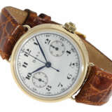 Armbanduhr: hoch attraktiver, früher, goldener "oversize" Doxa Kronendrücker-Chronograph mit Emaillezifferblatt, ca. 1920 - Foto 1