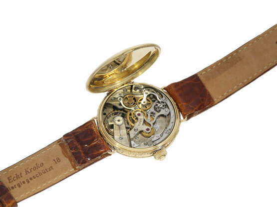 Armbanduhr: hoch attraktiver, früher, goldener "oversize" Doxa Kronendrücker-Chronograph mit Emaillezifferblatt, ca. 1920 - Foto 2
