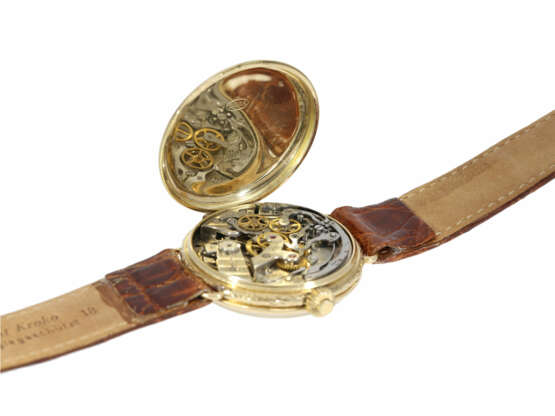 Armbanduhr: hoch attraktiver, früher, goldener "oversize" Doxa Kronendrücker-Chronograph mit Emaillezifferblatt, ca. 1920 - Foto 4