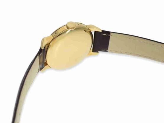 Armbanduhr: Rarität, große astronomische Armbanduhr "Triple Date" und Mondphase, Vacheron & Constantin Ref. 4560 von 1950 mit Stammbuchauszug - Foto 3