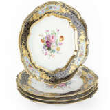 A Set of Four Dinner Plates from the Sèvres Service - photo 1