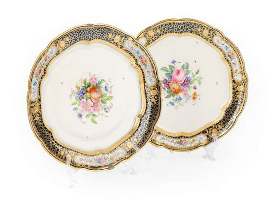 A Pair of Platters from the Sèvres Service - photo 1