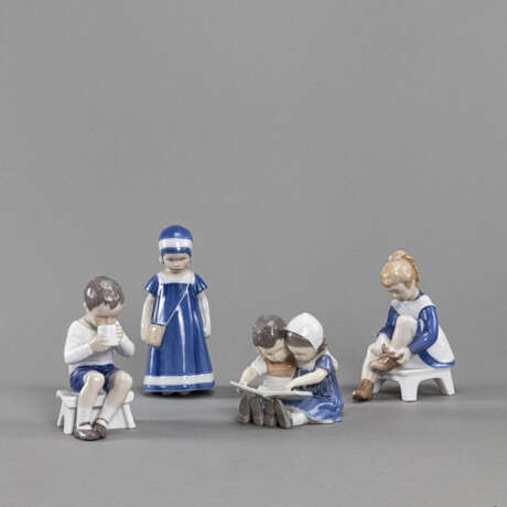 Vier Kinderfiguren - Foto 1