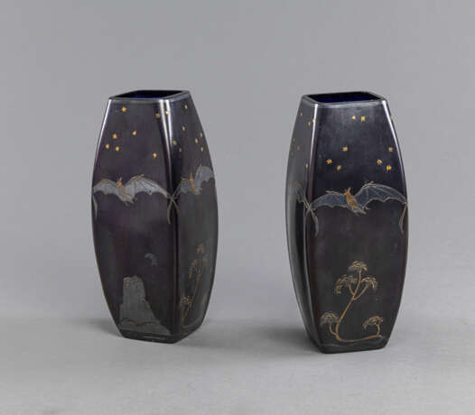 Paar Glasvasen im japanisierenden Stil - photo 1