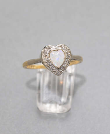 Ring in Herzform mit Opal - photo 5