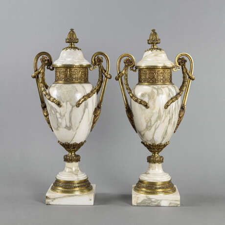 Paar Vasen im Empire-Stil - Foto 1