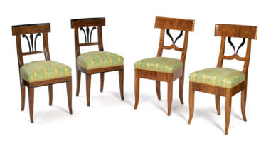 Harlekin-Set von 4 Stühlen