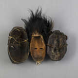 Drei Masken aus Holz - Foto 2