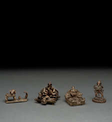 Vier Bronzen mit Darstellungen des Ganesha, Nandi und zwei kleine Altäre