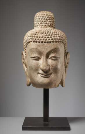 LARGE HEAD OF A SMILING BUDDHA - photo 1