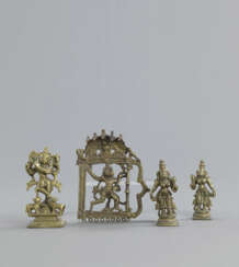 Vier Figuren aus Bronze mit zwei Darstellungen der Sri Devi, Krishna und Hanuman