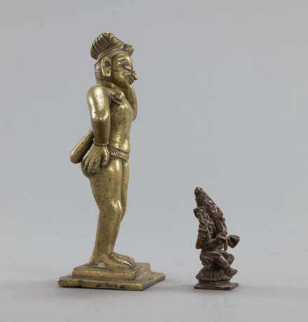 Bronze eines Kriegers und Bronze der Parvati vierarmig dargestellt - photo 2