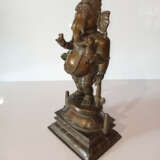 Bronze des Ganesha auf einem Sockel - photo 4