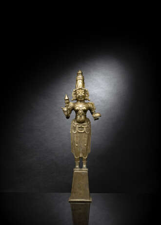 Bronzefigur auf einem Sockel, möglicherweise Kali - Foto 1