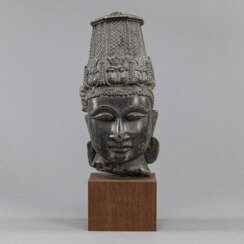 Kopf des Vishnu aus schwarzem Stein