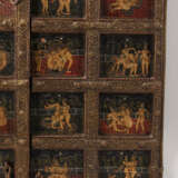 Feine Doppeltür mit polychromer Malerei von erotischen Szenen in viereckigen in Kartuschen mit Ölfarbe auf Holz - Foto 5