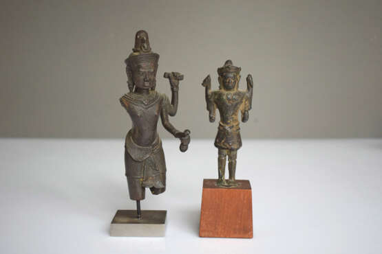 Zwei Bronzen mit Darstellungen des Lokeshvara - photo 2