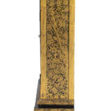 Schwarz lackierter Kabinettschrank mit Goldmalereien auf gestrepptem, in Durchbruch gearbeitetem Sockel - Foto 5
