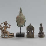Gruppe von 4 Bronzen, u.a, Kopf des Buddha - Foto 3
