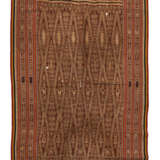 Zeremonialtuch (pua kumbu) aus Baumwolle mit kleinen Ahnenfiguren - фото 1