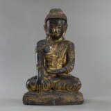 Holz- und Trockenlackfigur des Buddha mit Resten von Vergoldung - фото 1