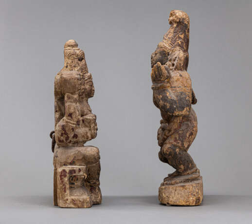 Zwei Holzschnitzereien hinduistischer Gottheiten - Foto 2