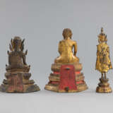 Drei Buddhafiguren aus Bronze mit Vergoldung - photo 2