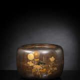 Hibachi mit Herbstblüten aus Keyaki-Holz, gebürstet mit Goldlack. Innen Einsatz aus Kupferblech - Foto 1