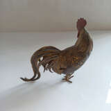 Bronze eines stehenden Hahns mit seitlich gewandtem Kopf - Foto 3