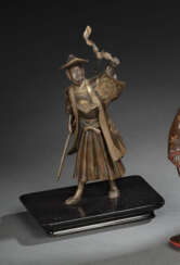 Bronze eines Standartenträgers aus Buntmetalll im Stil von Miyao