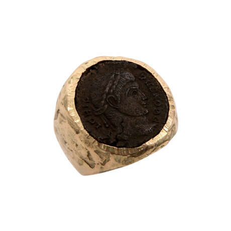 Goldring mit antiker Münze - goldener Ring, 585 gepunzt, 18,78g rau, darin eingefasst - photo 1