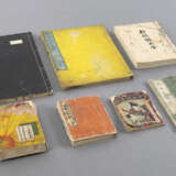 Sechs Holzschnittbücher und ein Kartenspiel zur Geschichte Japans - Foto 4