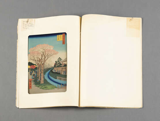 Sachbuch: „Ukiyo-e shichi daika gashu“ (Sammlung von Malereien sieben großer Künstler des ukiyo-e) - photo 3