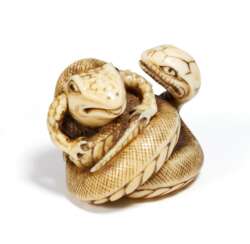 Netsuke: Sansukumi - Schlange und Frosch