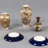 Drei Satsuma-Vasen und ein Paar Untersetzer - Foto 2