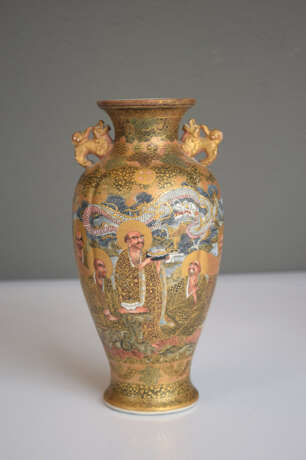 Satsuma-Vase mit zwei Henkeln und Figurendekor - Foto 3
