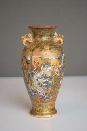 Satsuma-Vase mit zwei Henkeln und Figurendekor - Foto 4