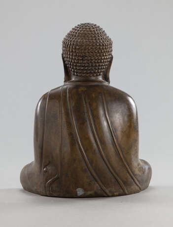 Bronze des sitzenden Amida - photo 3