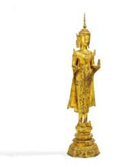 Stehender Buddha mit abhaya mudra